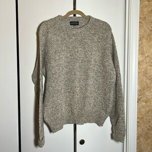 Lands' End wool blend crewneck sweater in an oatmeal or beige/tan speckled color